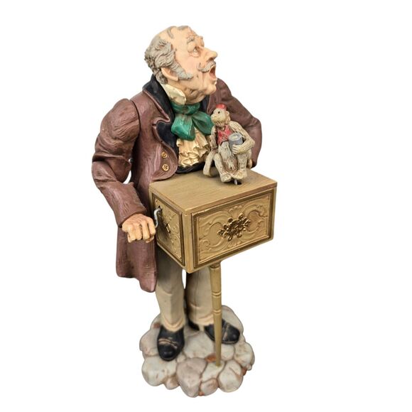 Vtg 1982 Hallmark Musical Organ Grinder & Monkey Santa Lucia Figurine 8.5" WORKS - Picture 3 of 14